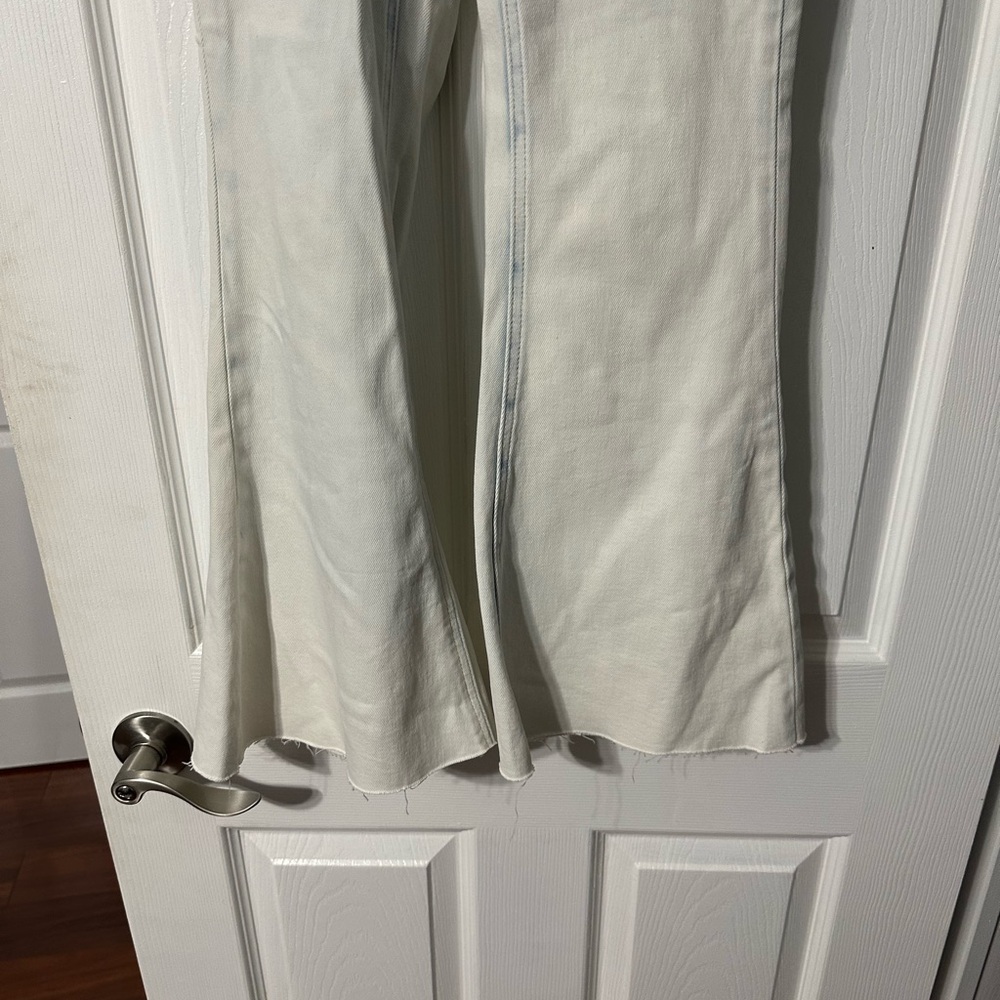 NWT Women's Vervet Alison Flared White Wash Jeans - Picture 3 of 14